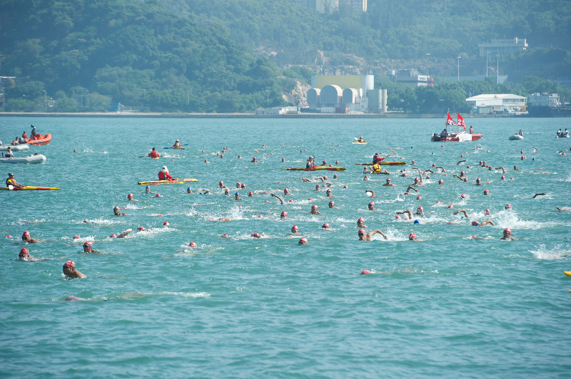 new-world-swiming-race-2013-4